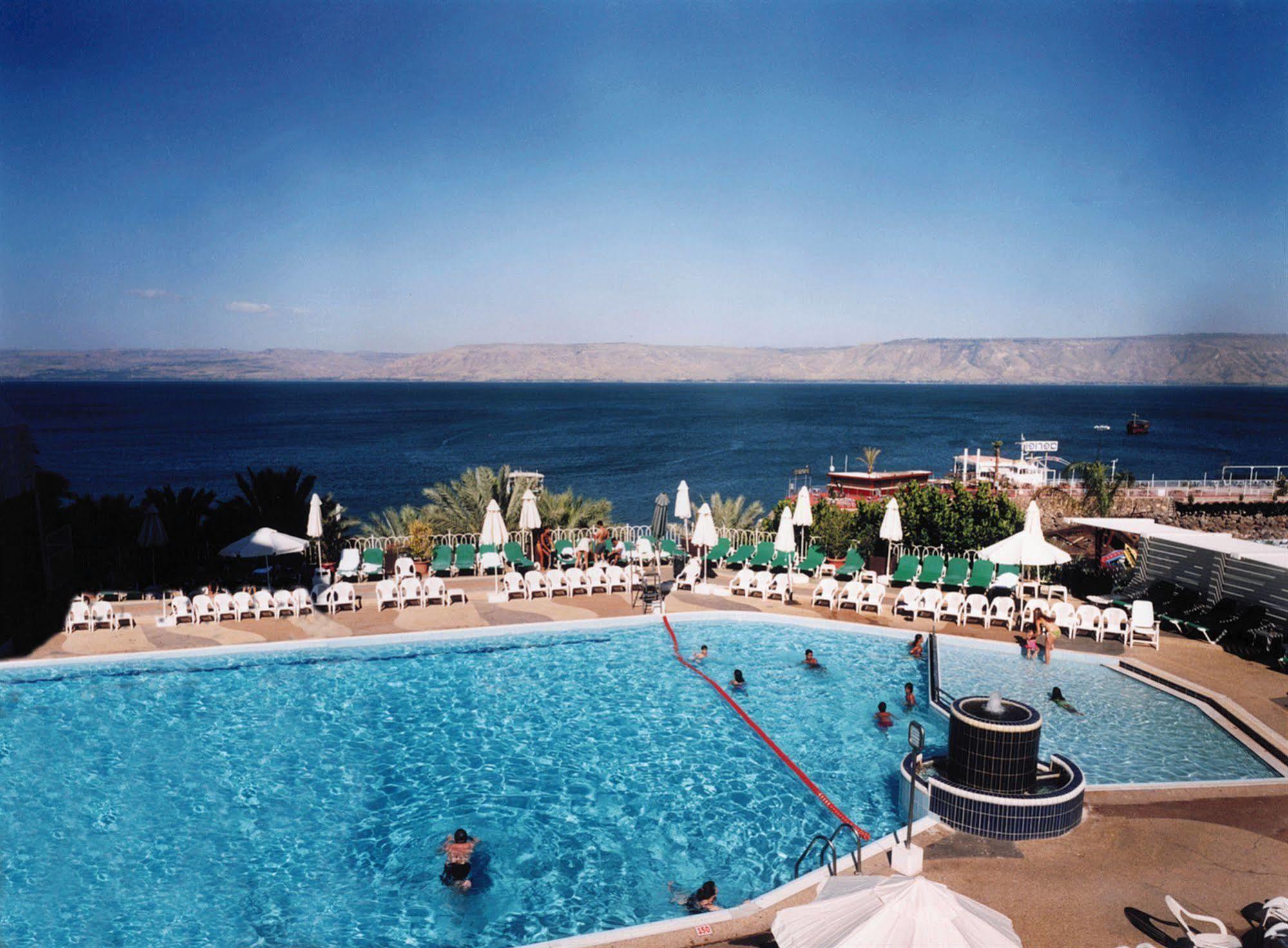 Caesar Premier Tiberias Hotel Buitenkant foto